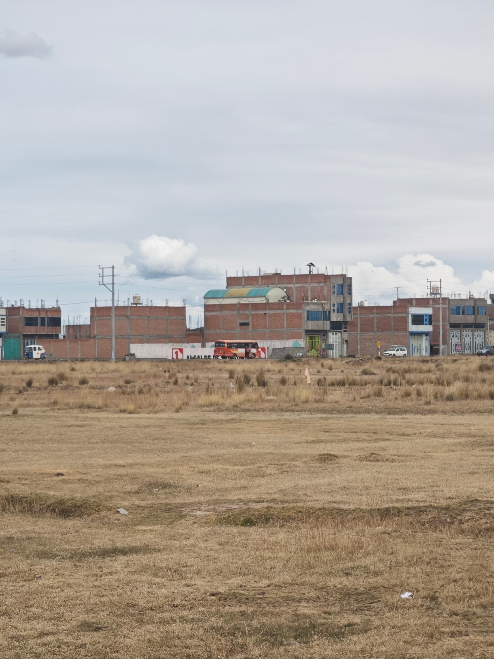 Terreno en Juliaca: Inversión con Alto Potencial de Valorización — Foto 1