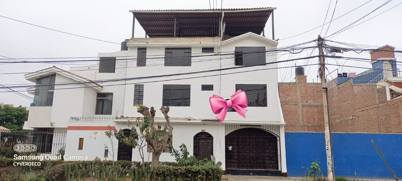 ALQUILO CASA DE 3 PISOS DE 433 M² EN URB. LA MERCED TRUJILLO — Foto 2