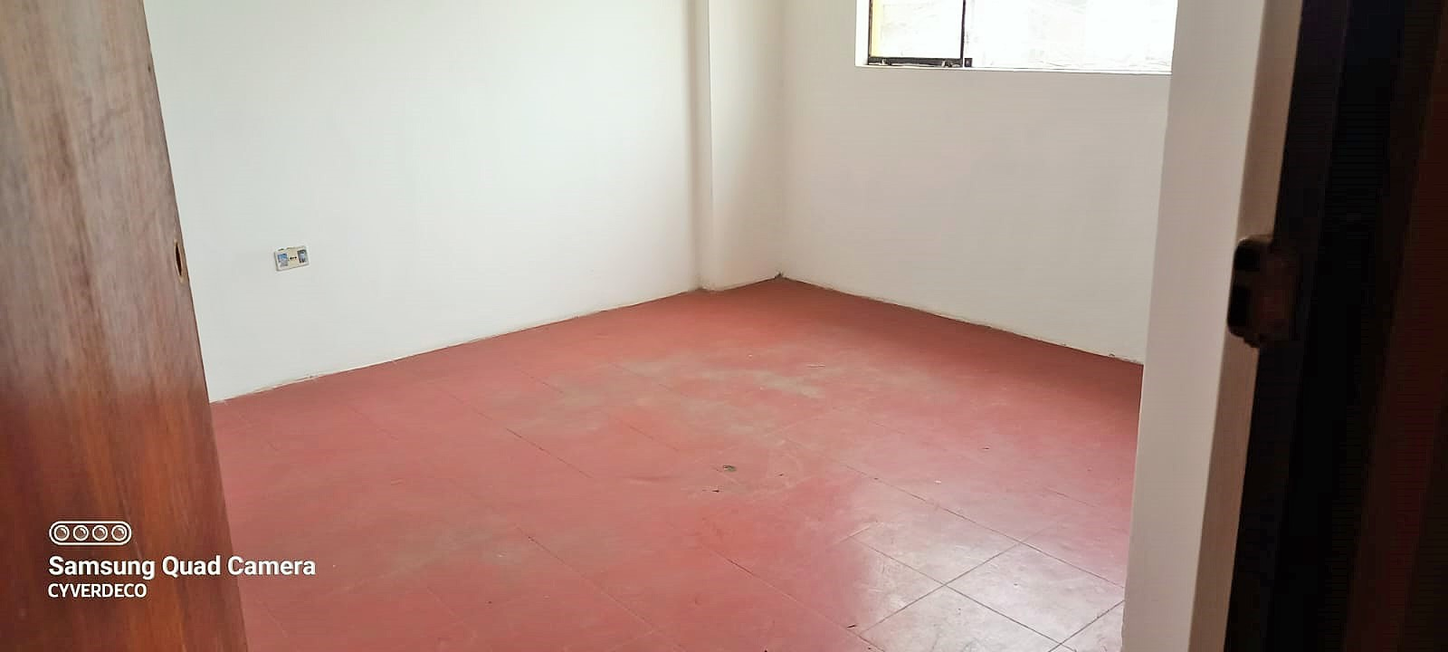 ALQUILO CASA DE 3 PISOS DE 433 M² EN URB. LA MERCED TRUJILLO — Foto 3