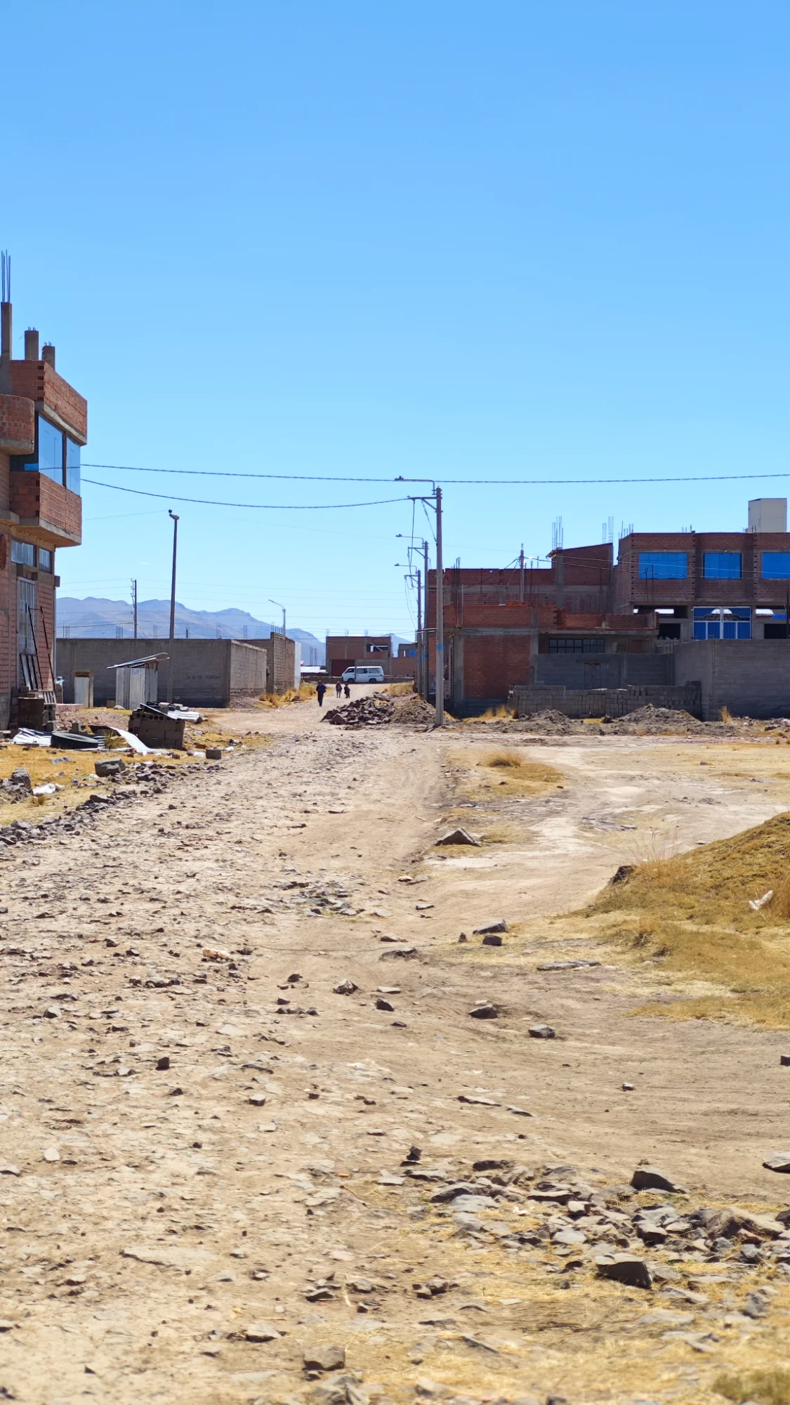 Terreno en la misma avenida de 220m2 a 2 cuadras de la autopista Juliaca- Huancané — Foto 4