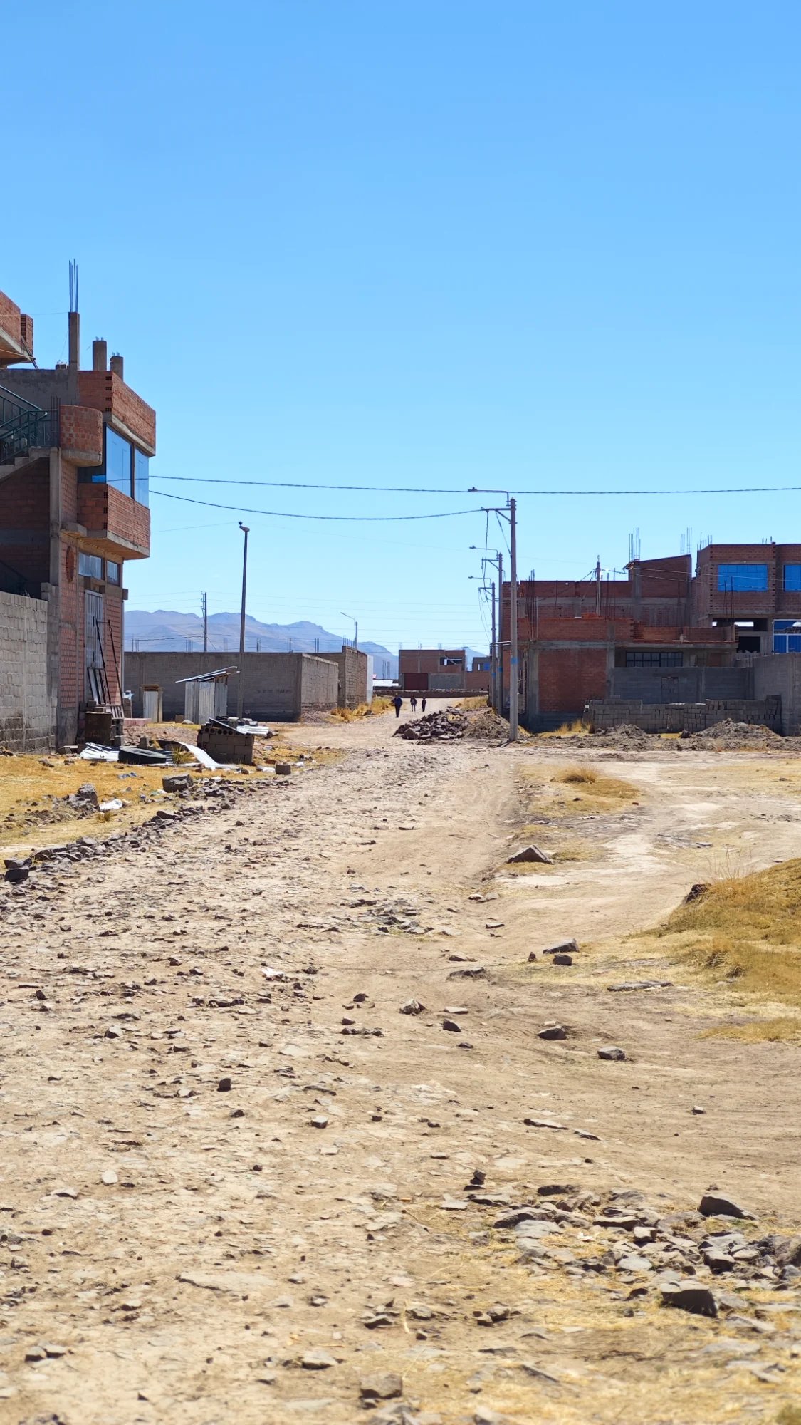 Terreno en la misma avenida de 220m2 a 2 cuadras de la autopista Juliaca- Huancané — Foto 2