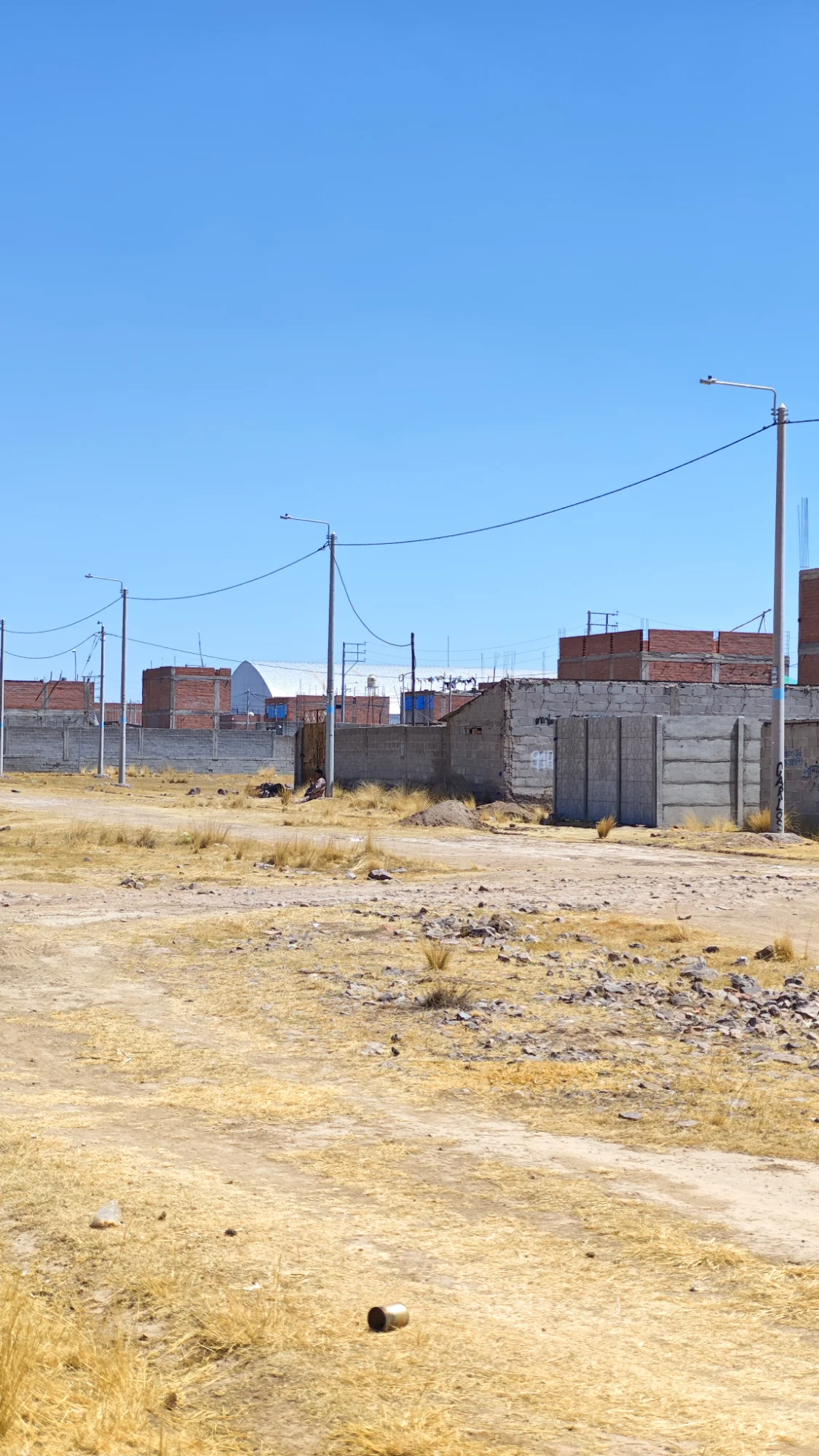 Terreno en la misma avenida de 220m2 a 2 cuadras de la autopista Juliaca- Huancané — Foto 5