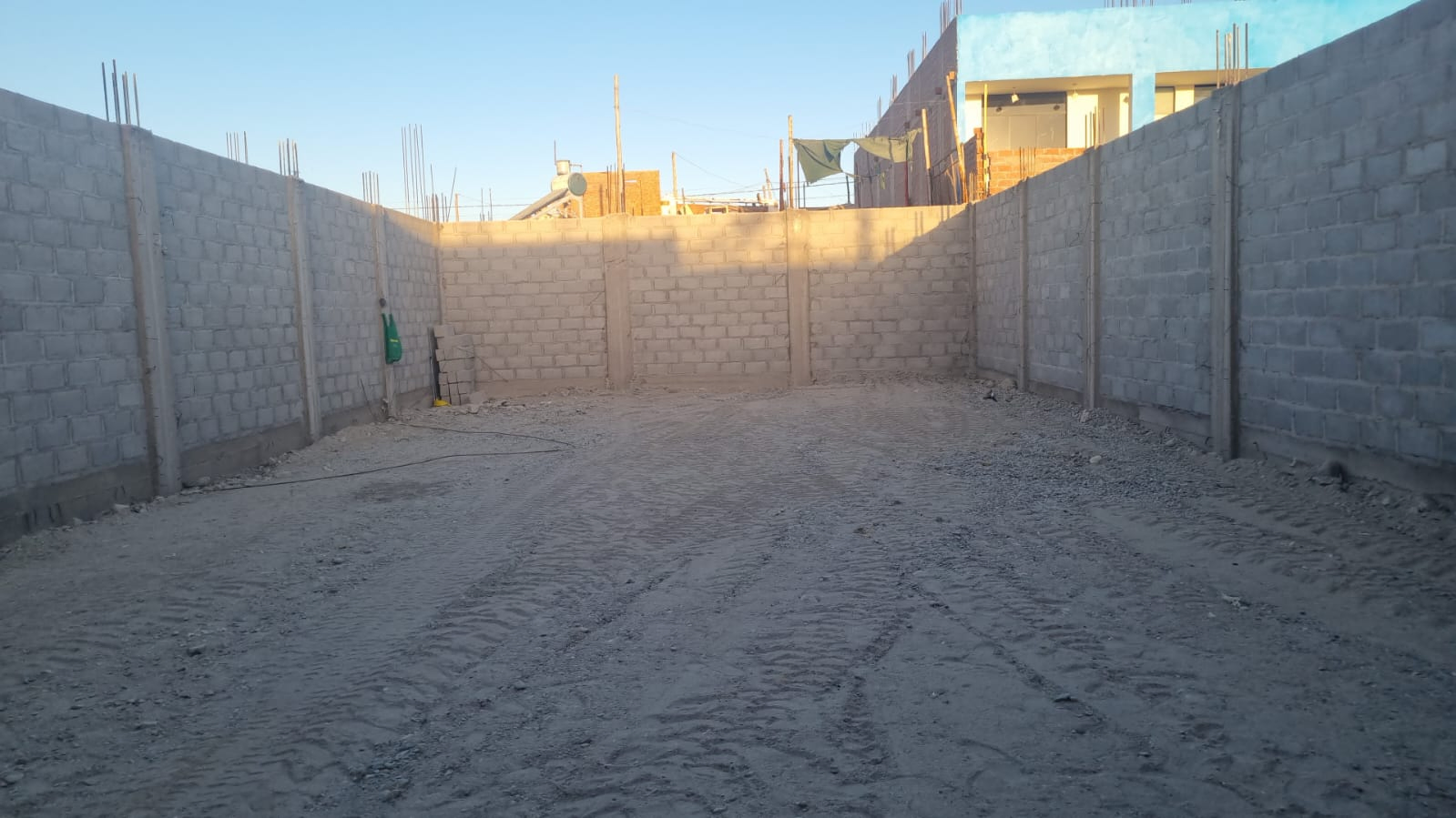 Terreno urbano en alquiler en Majes, ideal para tu proyecto — Foto 2
