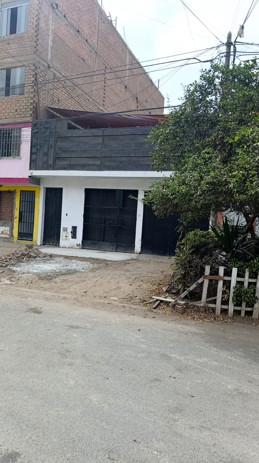 ¡OPORTUNIDAD ÚNICA! Casa de 160 m² como terreno – Documento al 100% y Servicios — Foto 7