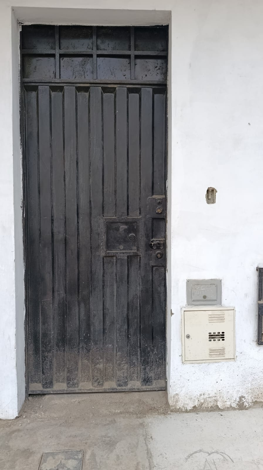 ¡OPORTUNIDAD ÚNICA! Casa de 160 m² como terreno – Documento al 100% y Servicios — Foto 5