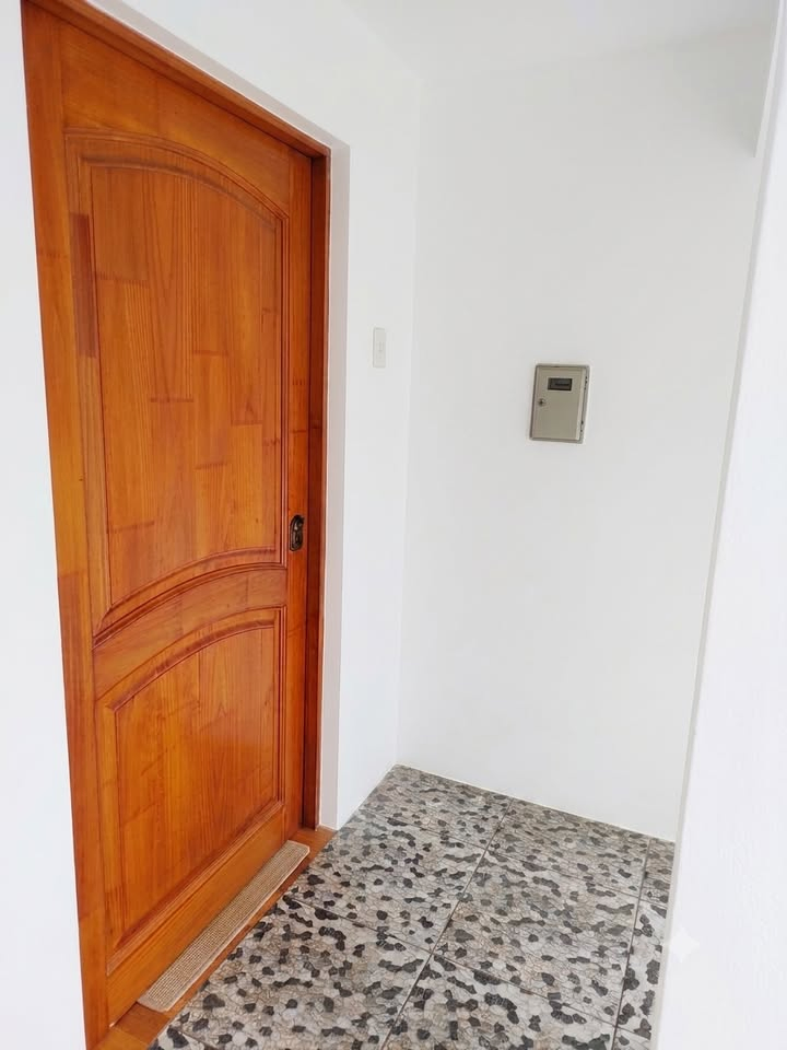 VENDO DEPARTAMENTO EN ZÁRATE  75 M2, — Foto 2