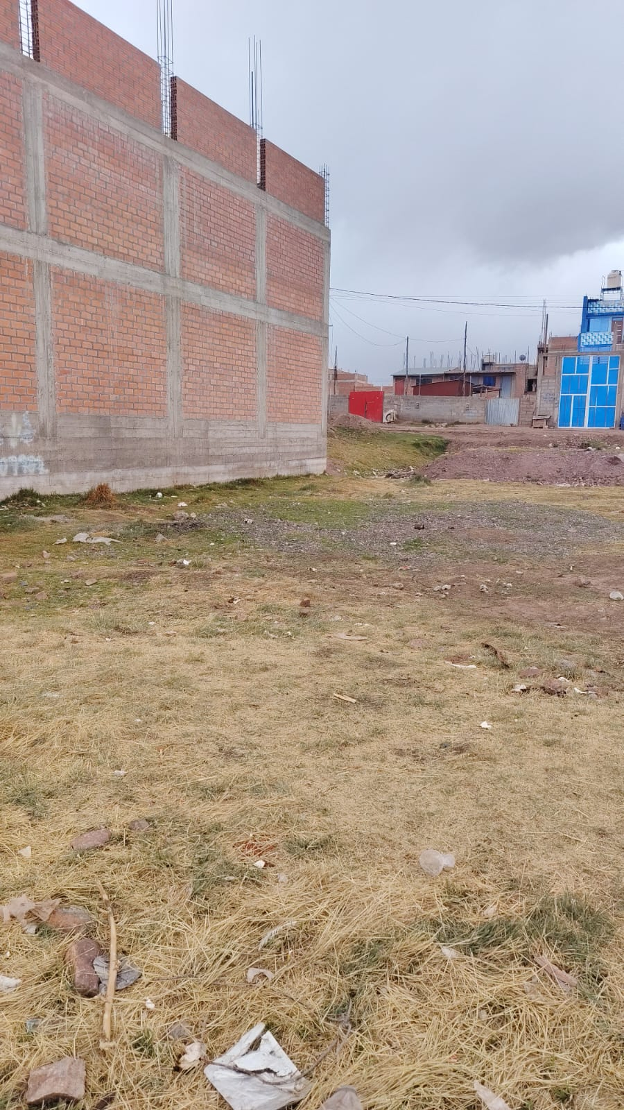 Terreno de 198m2 esquina, salida huancane antes del puente independencia — Foto 4