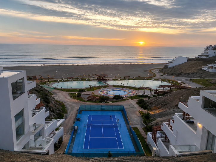 TERRENO EN VENTA EN PLAYA HONDA CON GOLF, PISCINA Y CLUBHOUSE — Foto 6