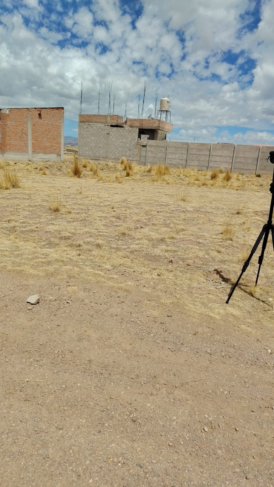 Lote en esquina de 160m2 espadas del grifo Riwaldy, salida Lampa — Foto 6