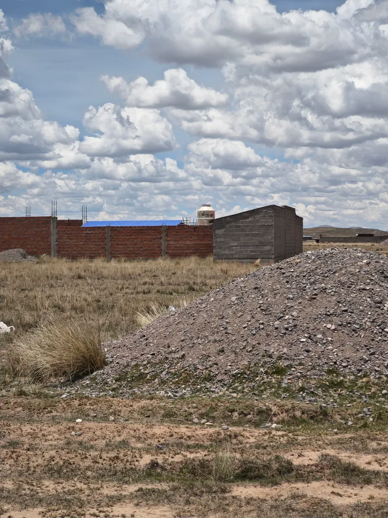 Terreno cerca por la final de la línea "30" salida a Cusco — Foto 1